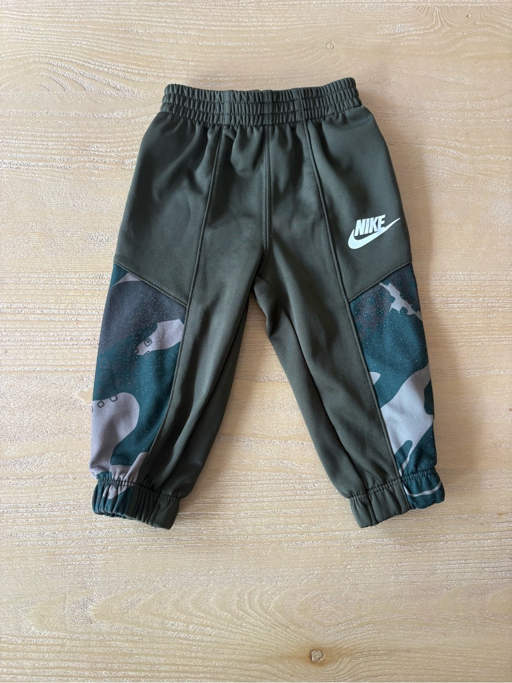 Nike Toddler Boys Olive Green Camo Panel Joggers Size 12M